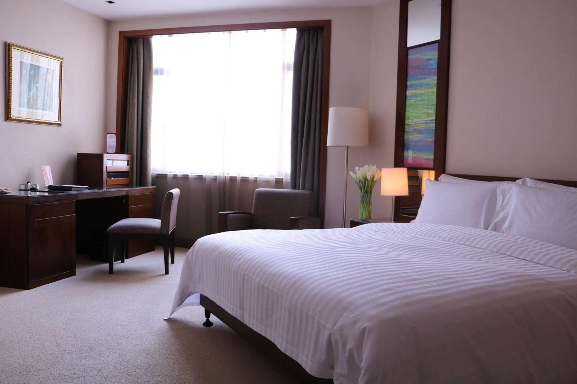 Baolong Hotel Shanghai