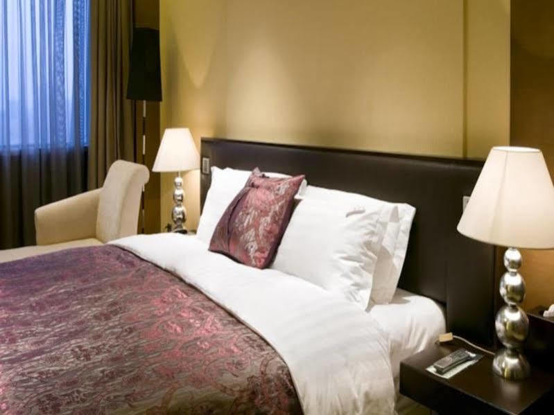Baolong 4* Shanghai